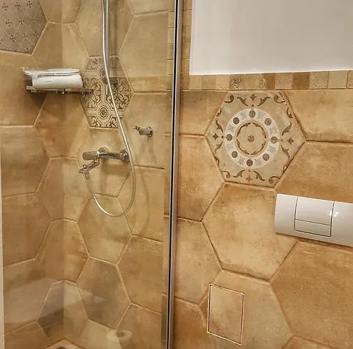 Windmill By Rembrandt Old Town Апартаменти Бухарест